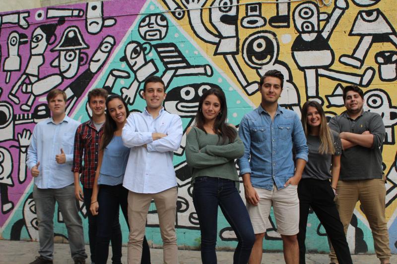 Estudiantes de LEINN producen conciertos de jvenes promesas para costearse un viaje de estudios a Silicon Valley 
