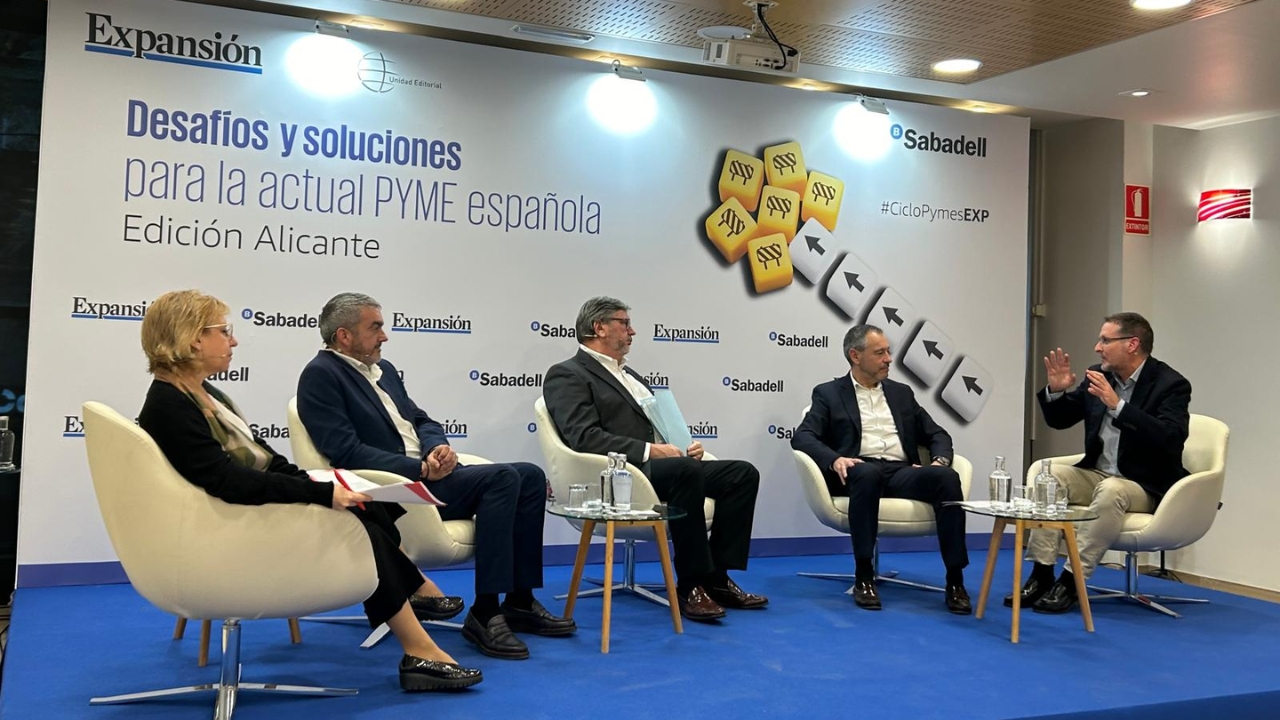 El presidente de CEEI Elche, Jos Javier Garca, participa en una jornada sobre los desafos de las Pymes organizada por Expansin