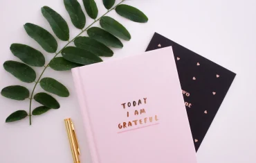 Cómo crear una agenda personalizada con productos de papelería