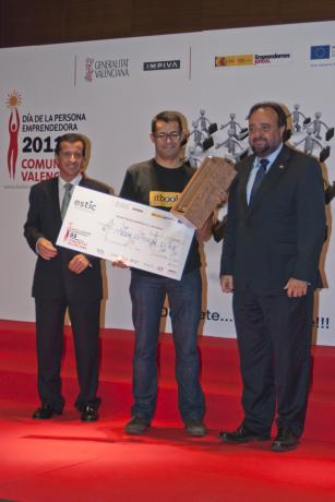 143 DPECV2011 premios